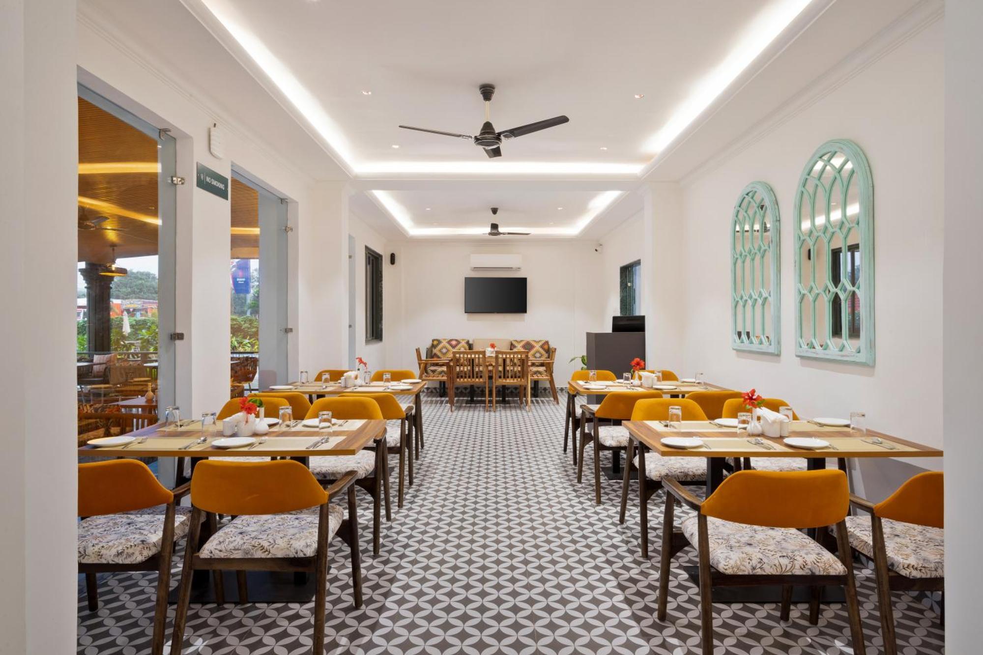 Stone Wood Hotel Amboli Amboli  Kültér fotó